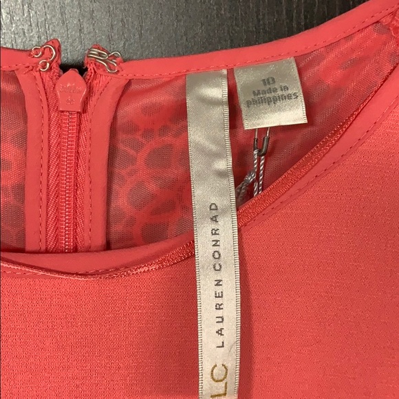 Coral/Pink Lace Dress 10 - Picture 3 of 3